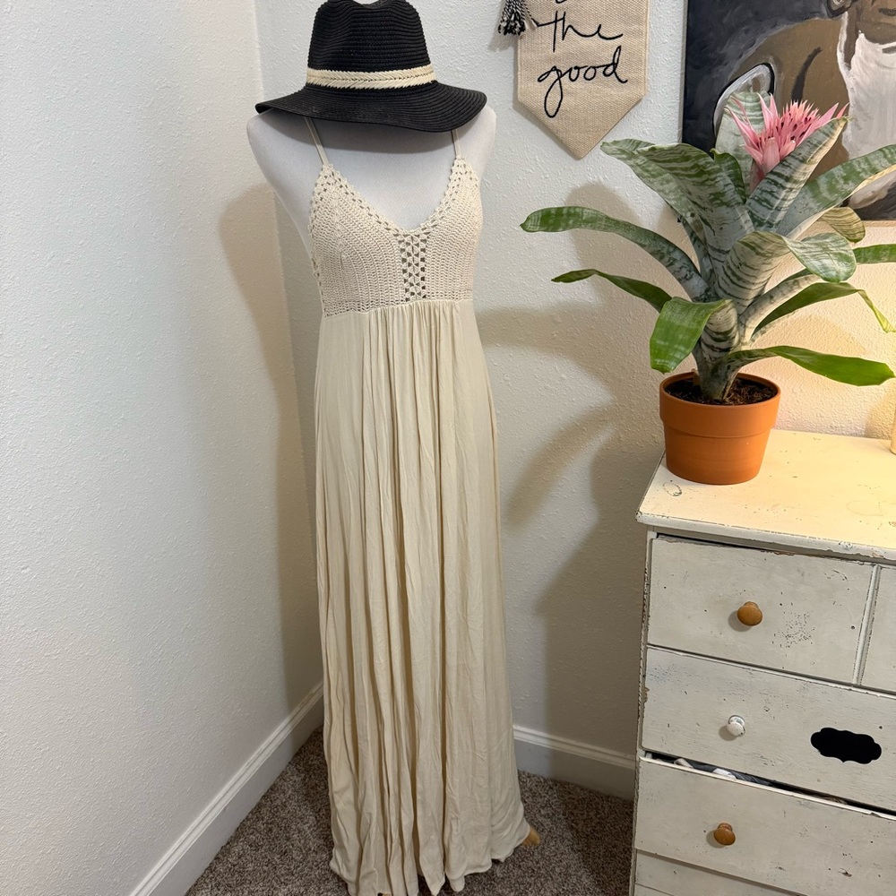 Lulus Cream Crochet Maxi Dress xsmall